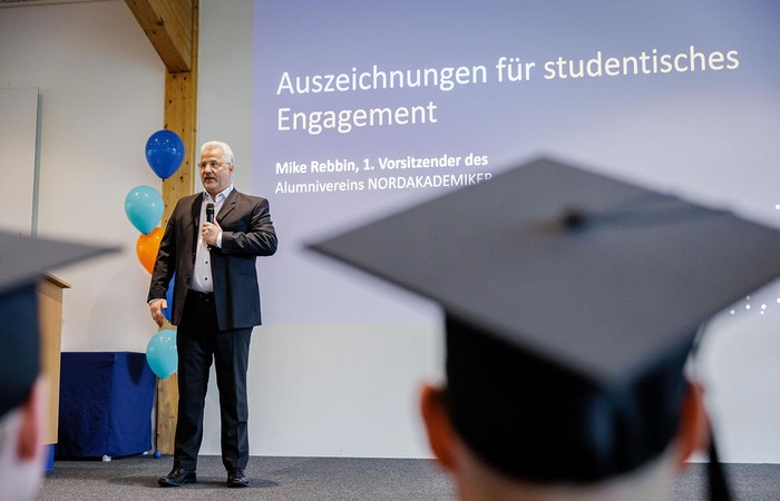 Bachelorgraduierung April 2024: Feierlicher Abschied