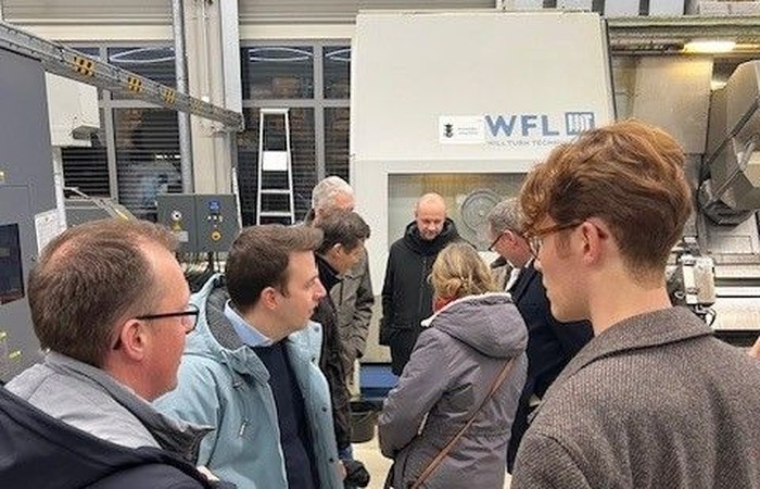 Exklusiver Einblick bei Loll Feinmechanik: AlumniOnSite-Event in Tornesch