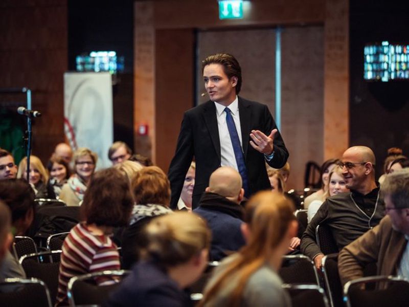 AlumniExperts|Mut braucht eine Stimme
